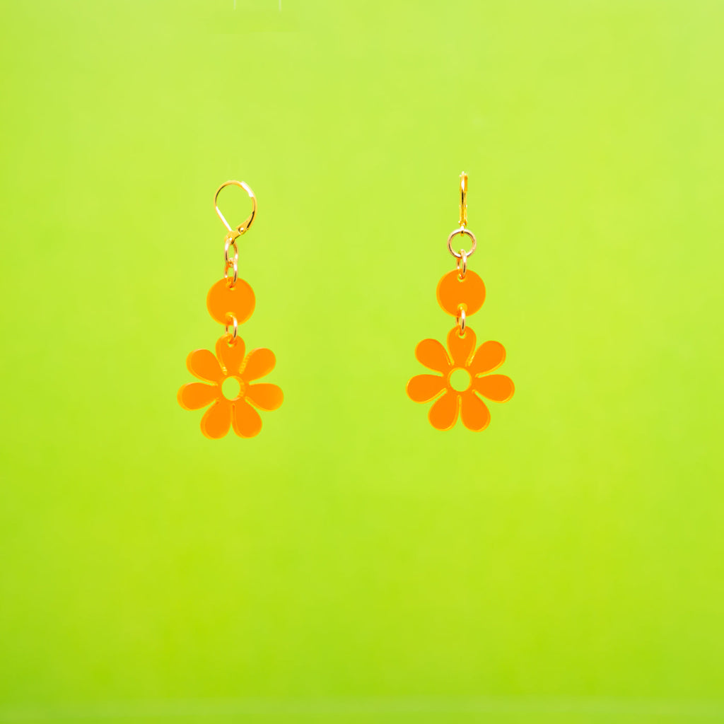 The Baby Hazey Dazey Dot & Chain Earrings