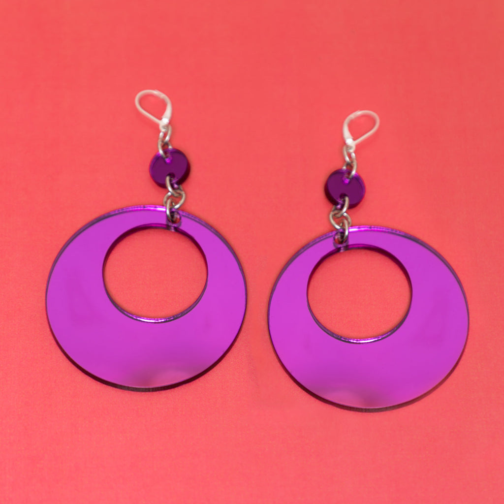 Oh Mod! Dot & Chain Earrings