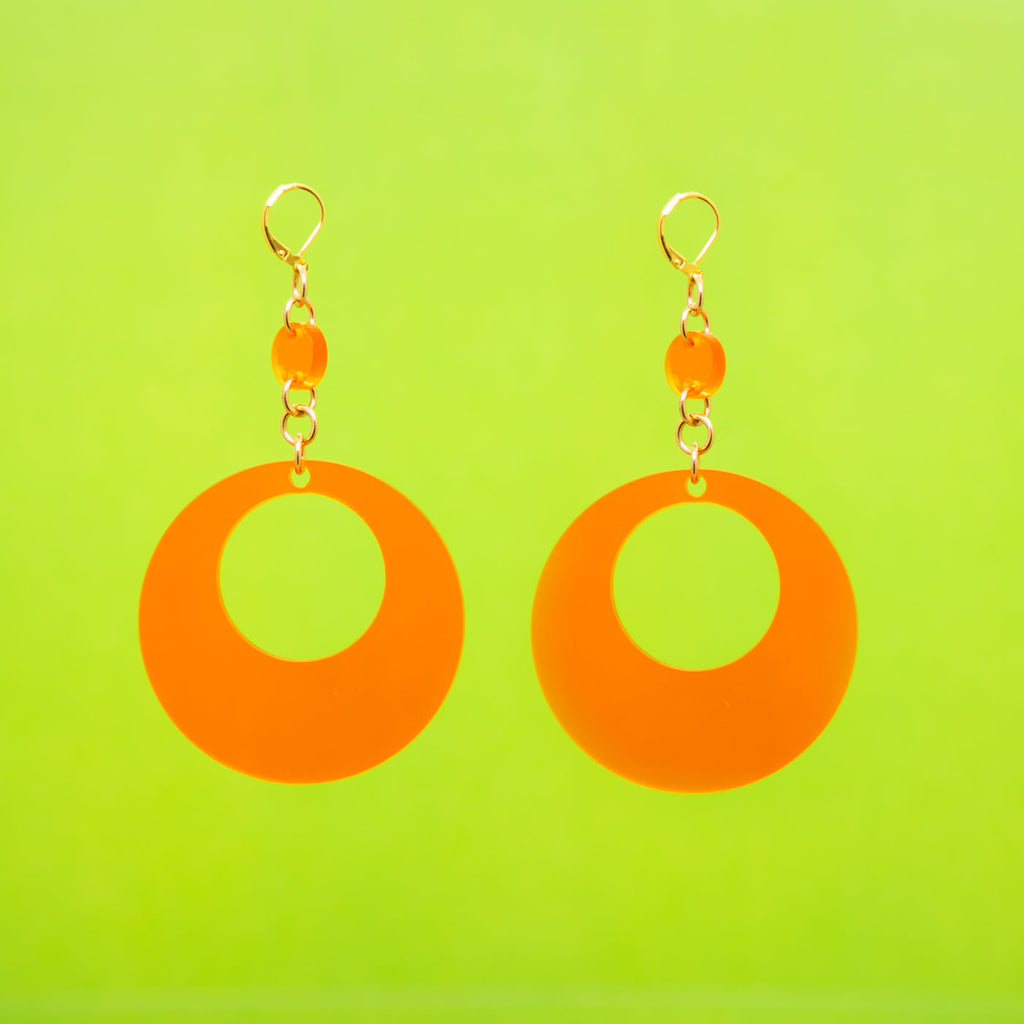 Oh Mod! Dot & Chain Earrings