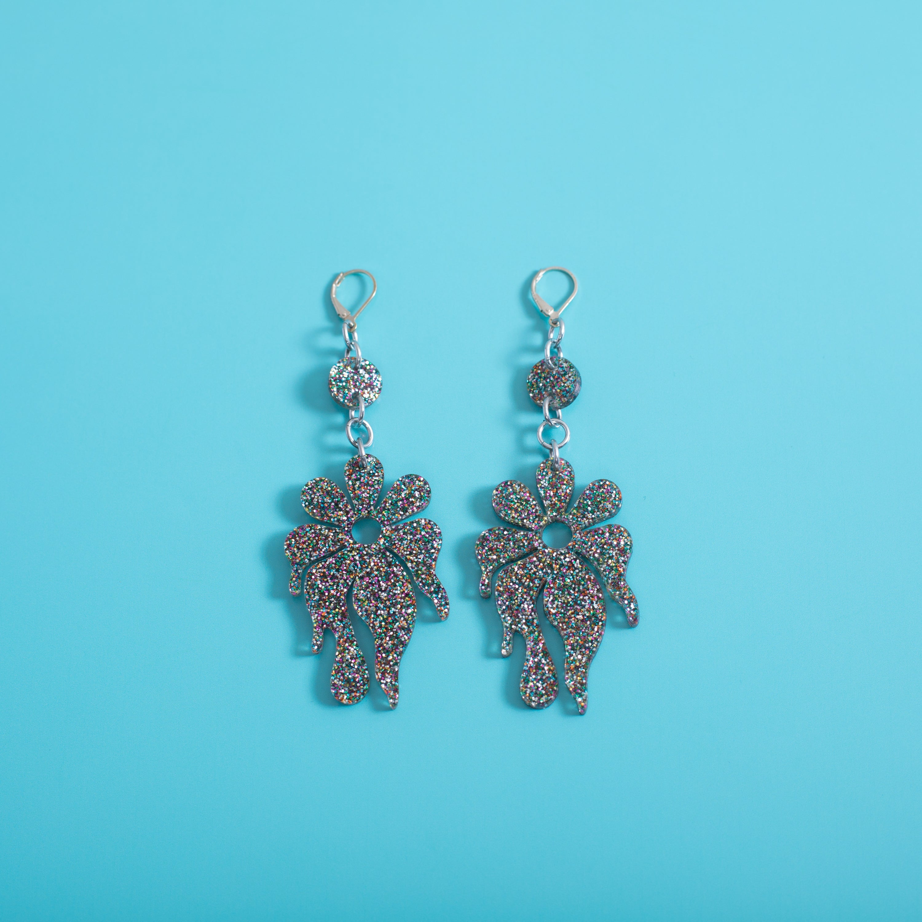 The MindFlower Dot & Chain Earrings