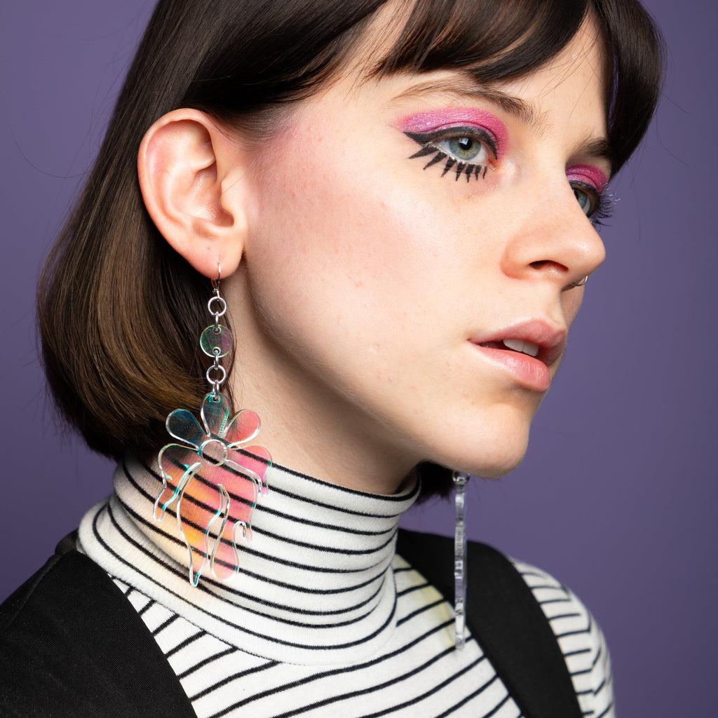 The MindFlower Dot & Chain Earrings
