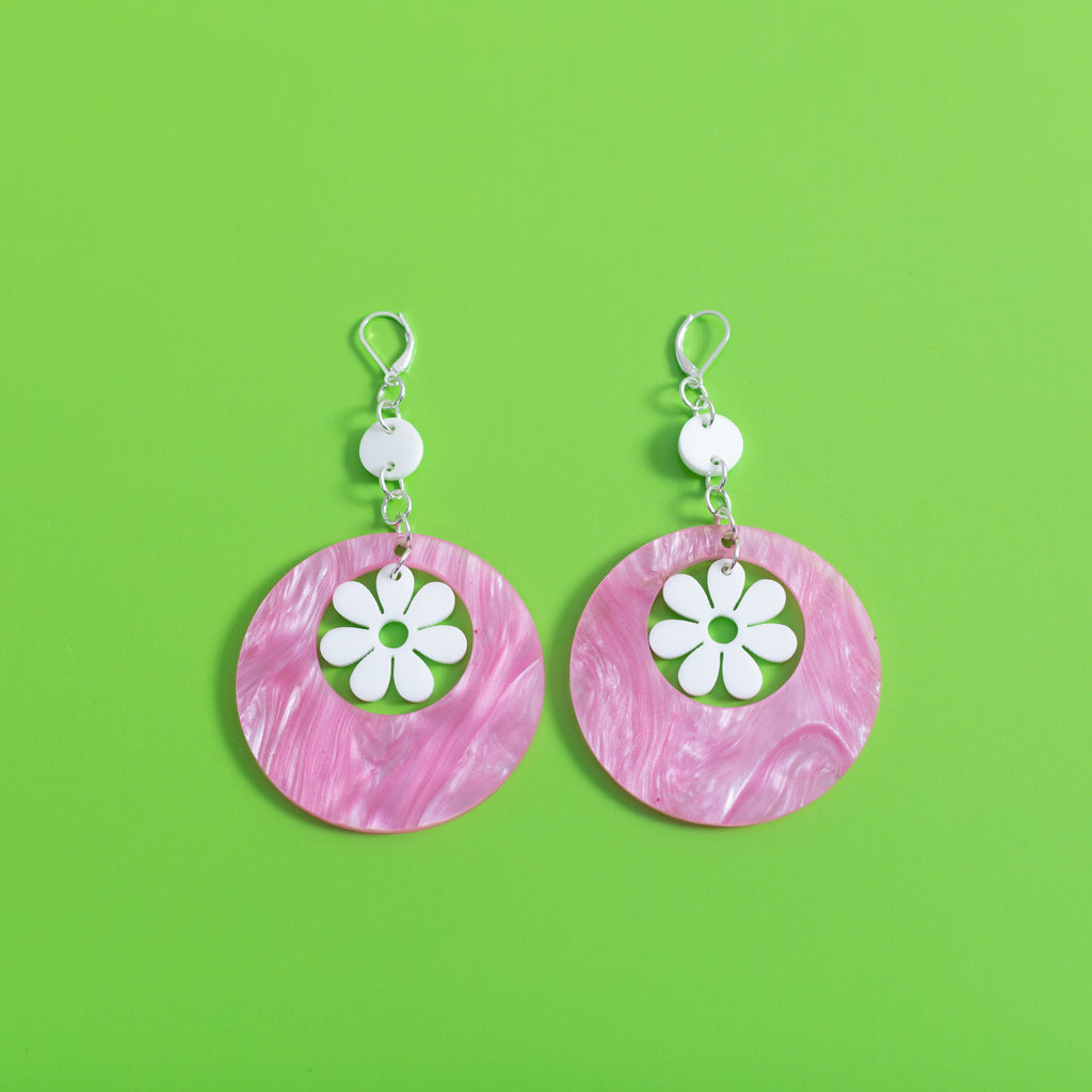 Oh Mod! Floating Dazey Dot & Chain Earrings