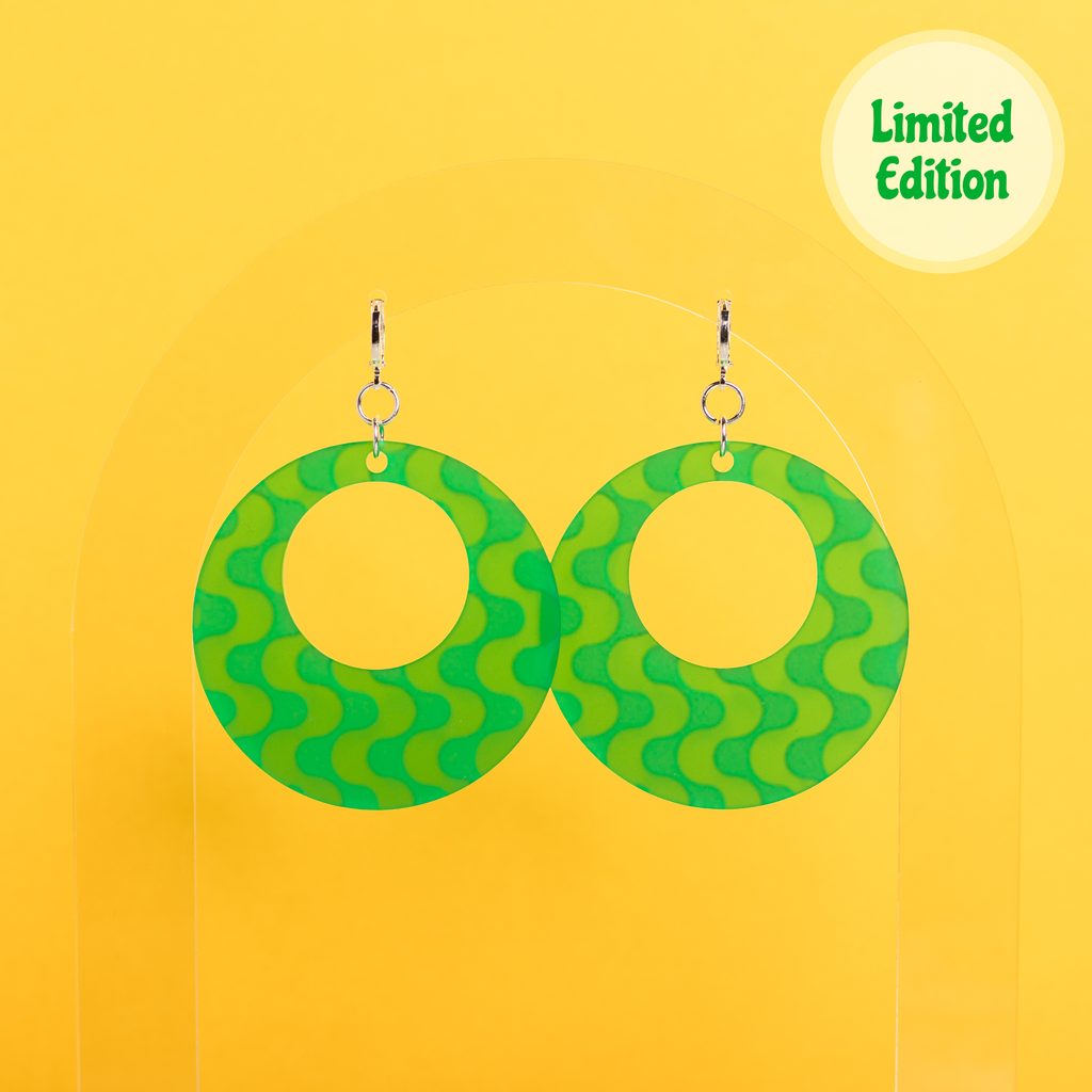 The Wavy Oh! Mod Dangle Earrings