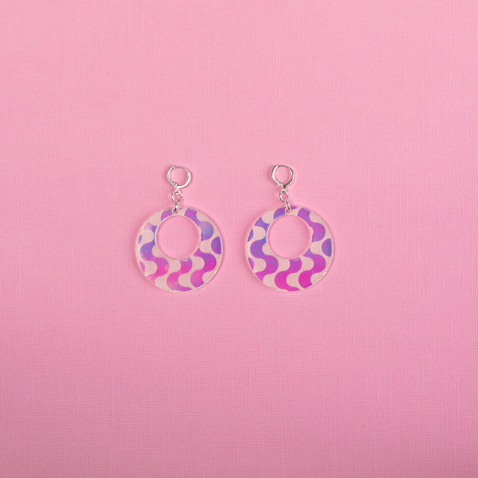 The Wavy Oh! Mod Dangle Earrings