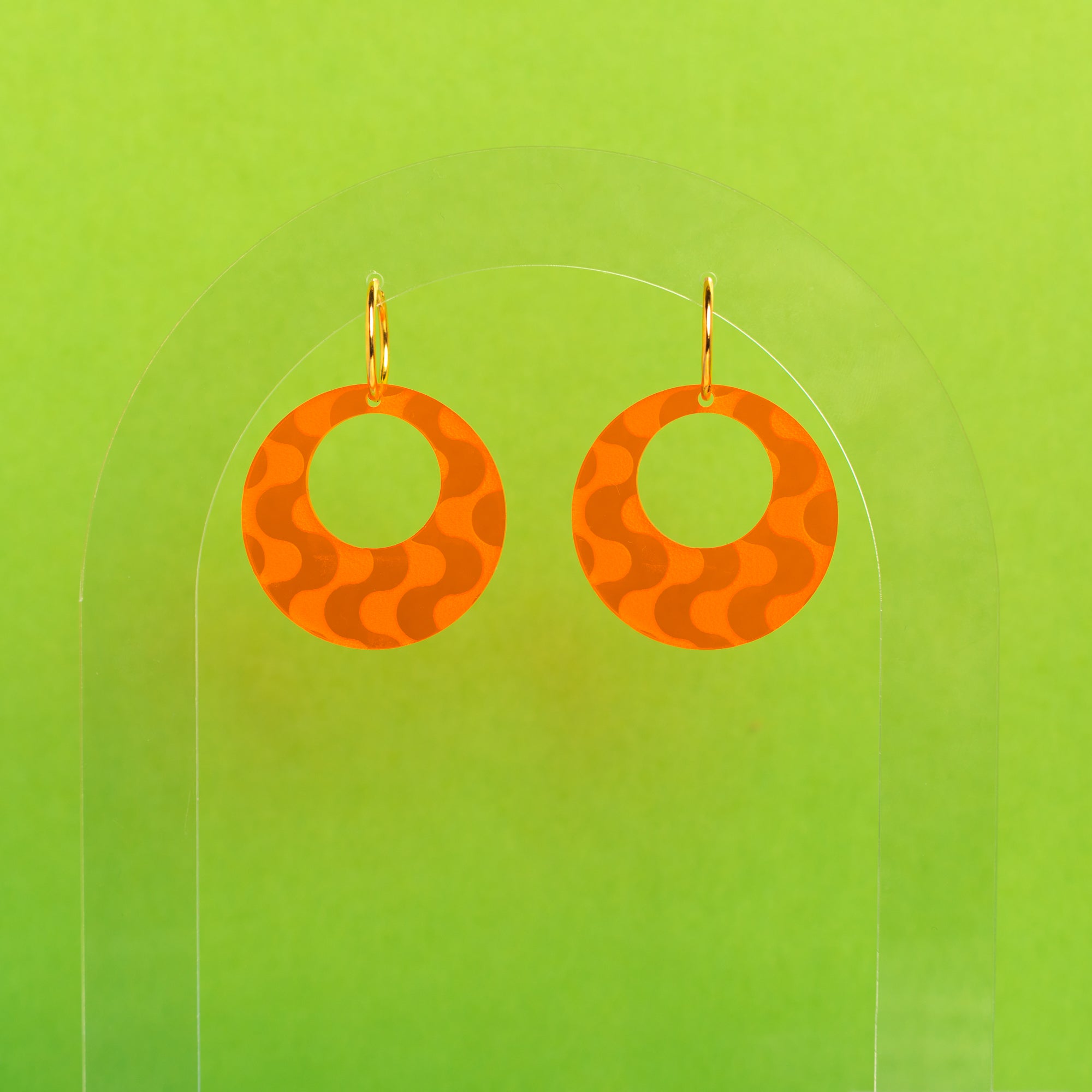 The Wavy Oh! Mod Hoop Earrings
