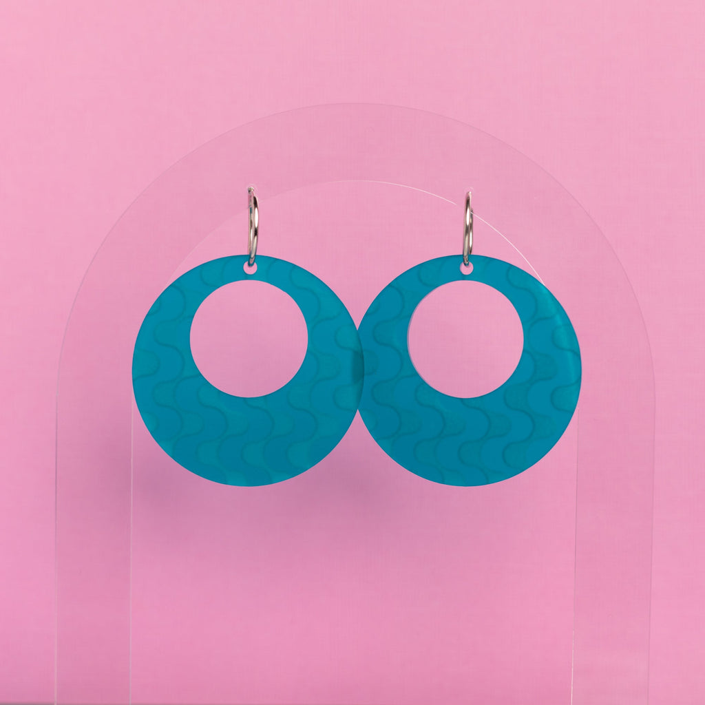 The Wavy Oh! Mod Hoop Earrings