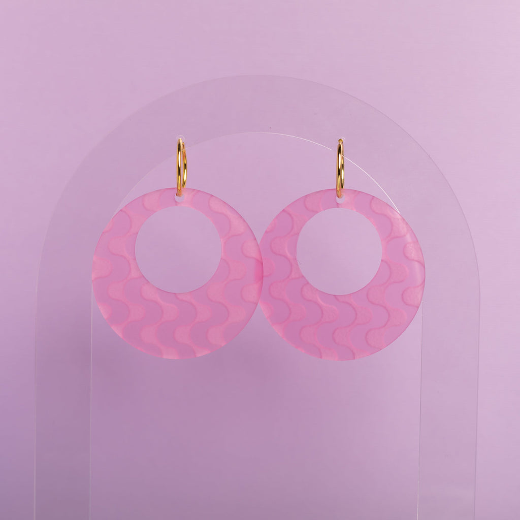 The Wavy Oh! Mod Hoop Earrings