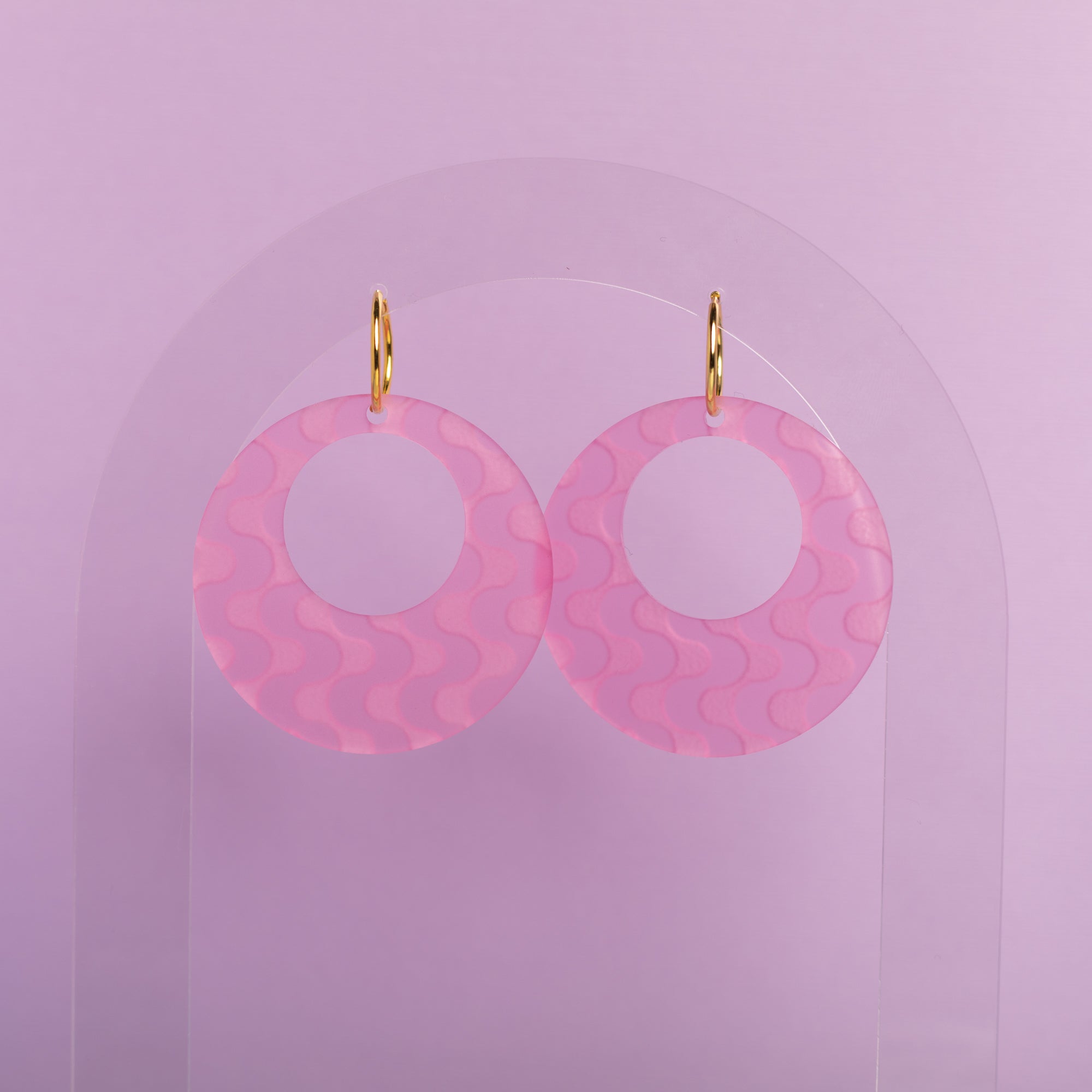 The Wavy Oh! Mod Hoop Earrings
