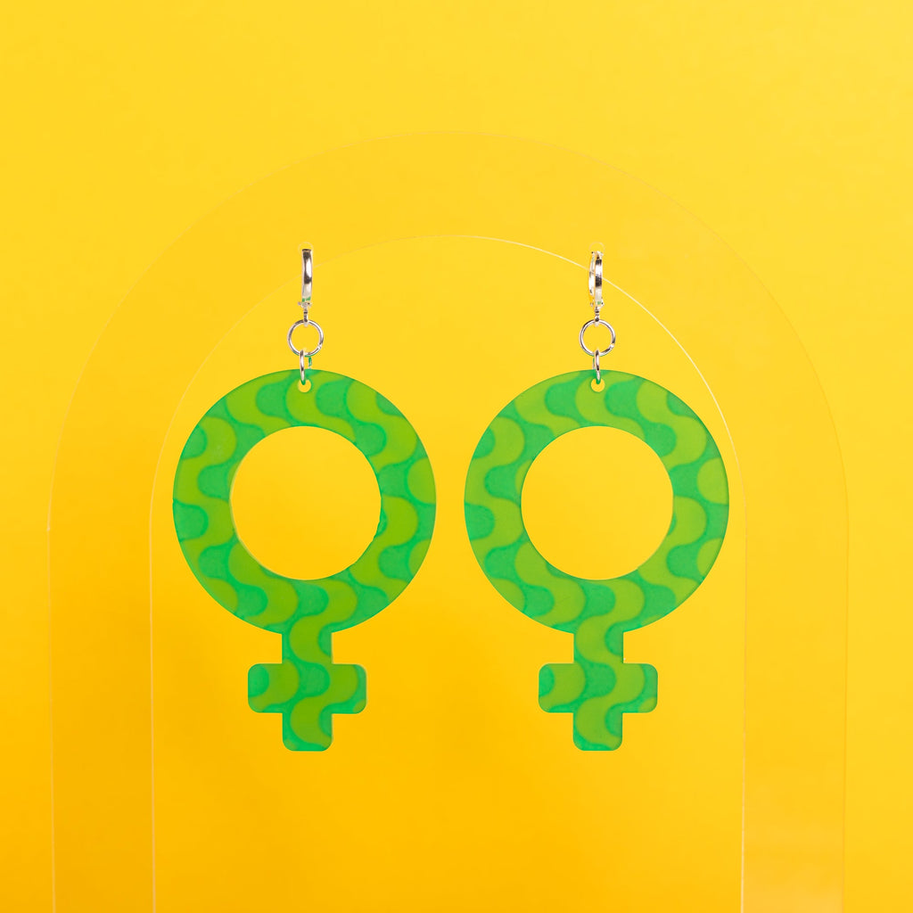 The Wavy Venus Dangle Earrings
