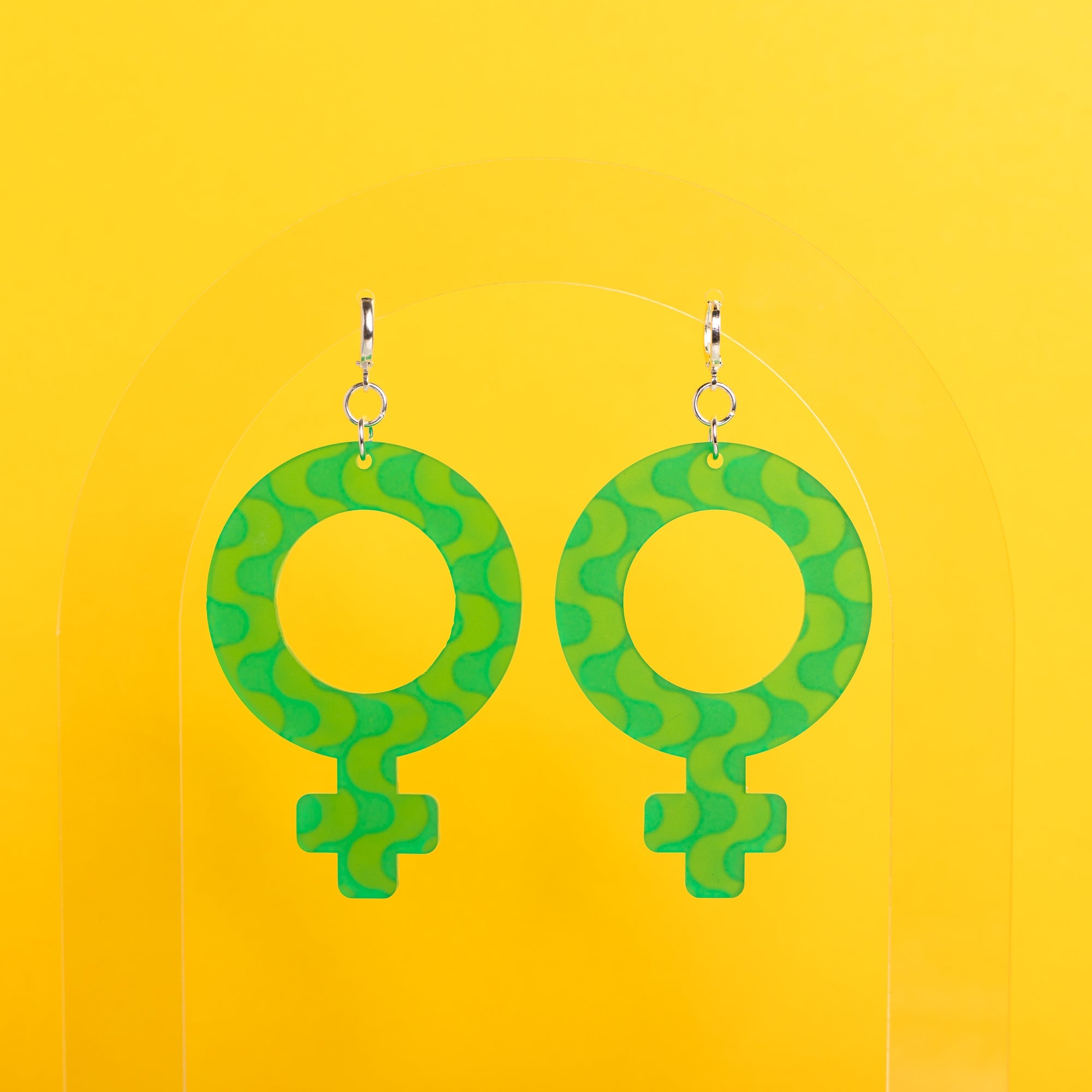 The Wavy Venus Dangle Earrings